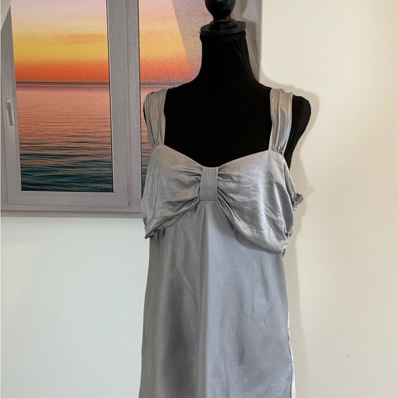 Isaac Mizrahi Silver Chemise with Bow Detail - Picture 1 of 6